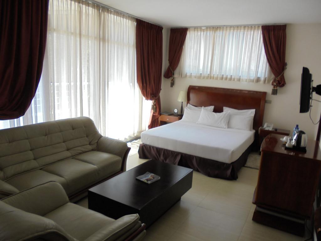 Aphrodite International Hotel Adís Abeba Exterior foto